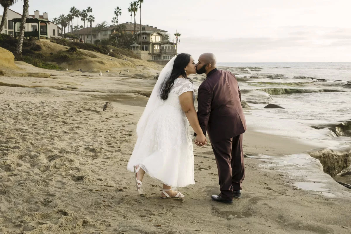 Wedding photographer candid beach style